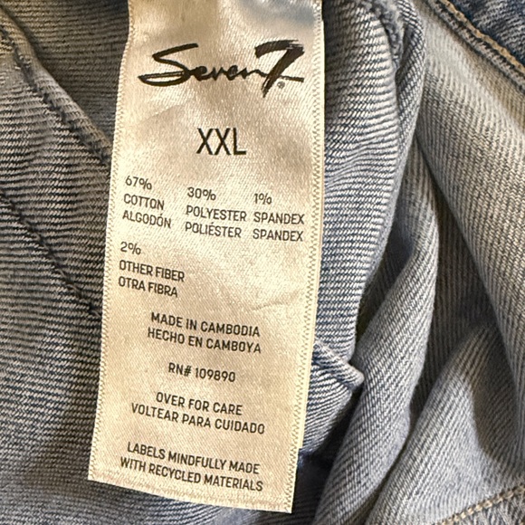 Seven7 Classic Denim Jacket in Light Blue - Picture 10 of 10